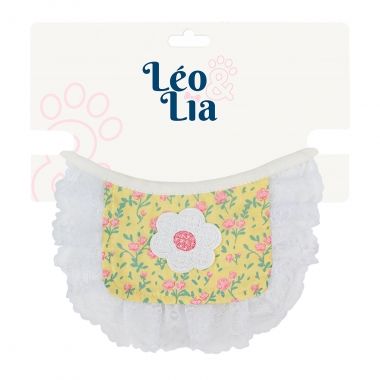 Babador Luxo Bordado Florzinha Amarela